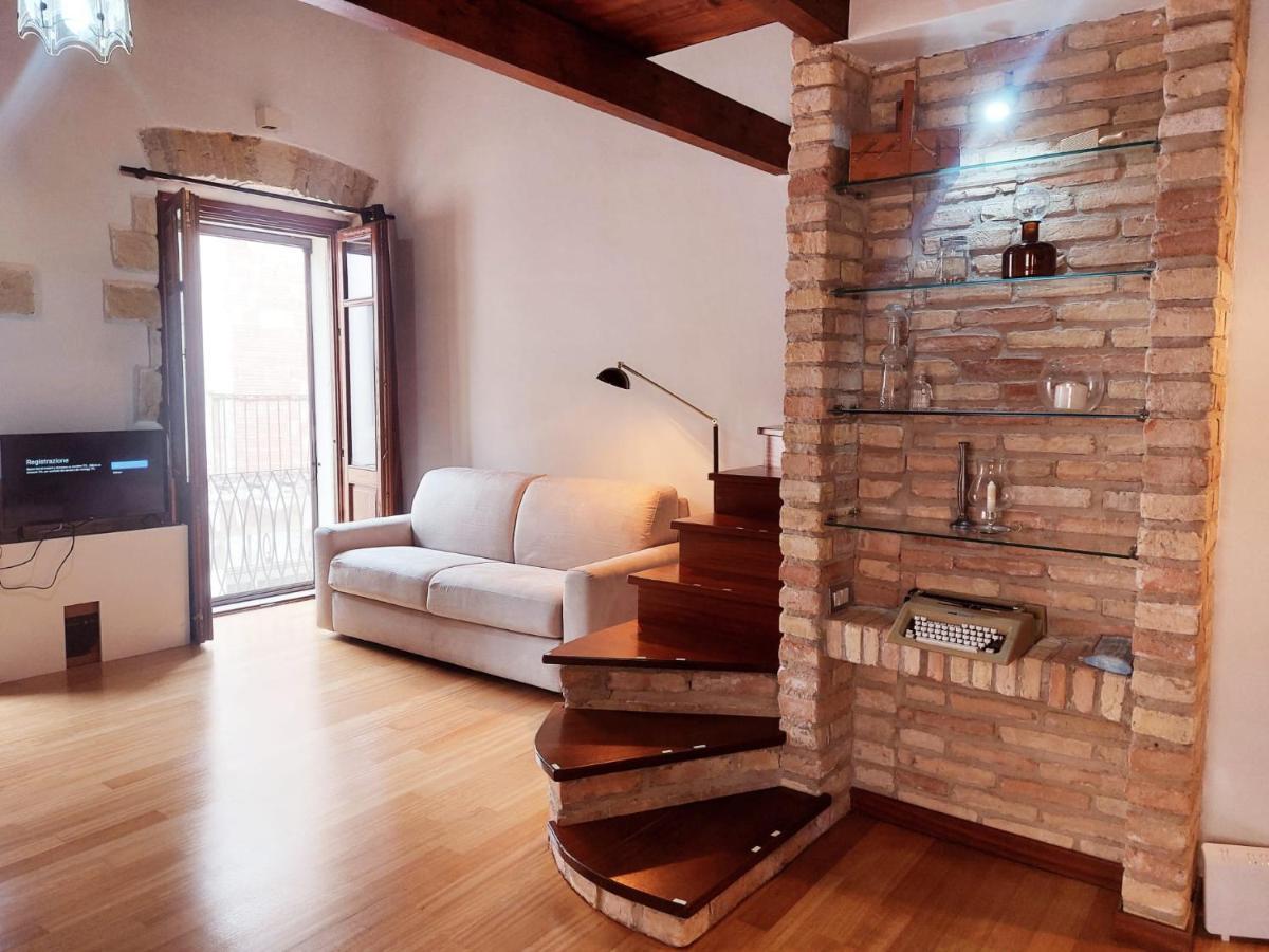 דירות קליארי Casa Ginevra מראה חיצוני תמונה